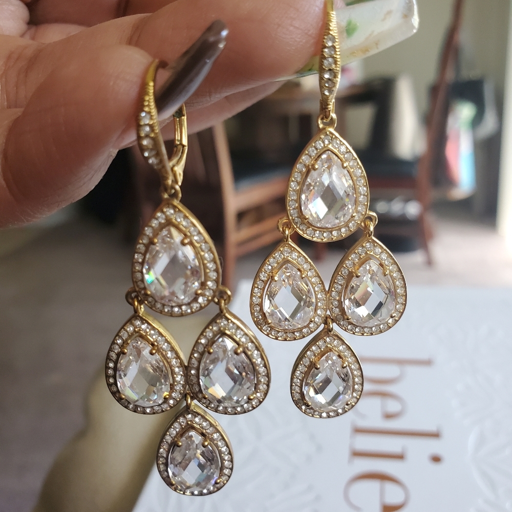 Gold/crystal chandelier earrings - Picture 5 of 5